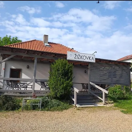 Barbora キャンプ場 クトナー・ホラ